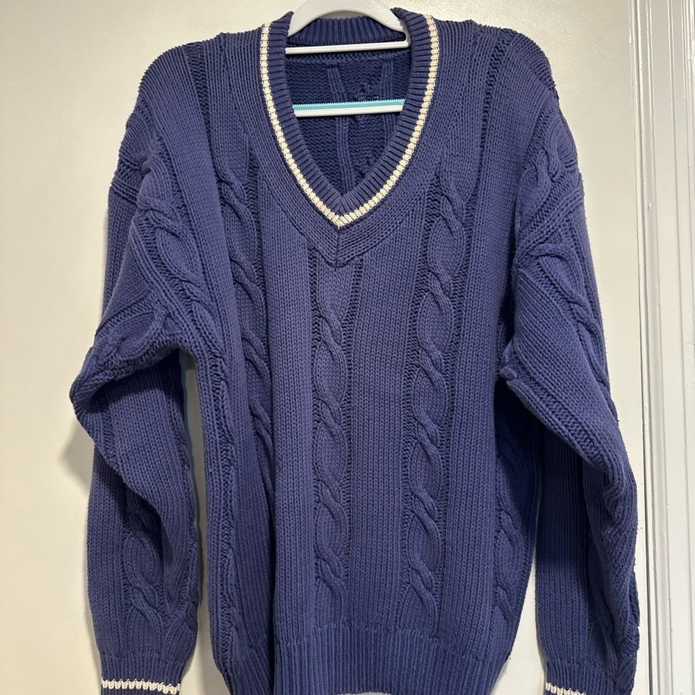 Vintage Oversized Blue Vneck Chunky Cable Knit Pullover Sweater. Heavyweight